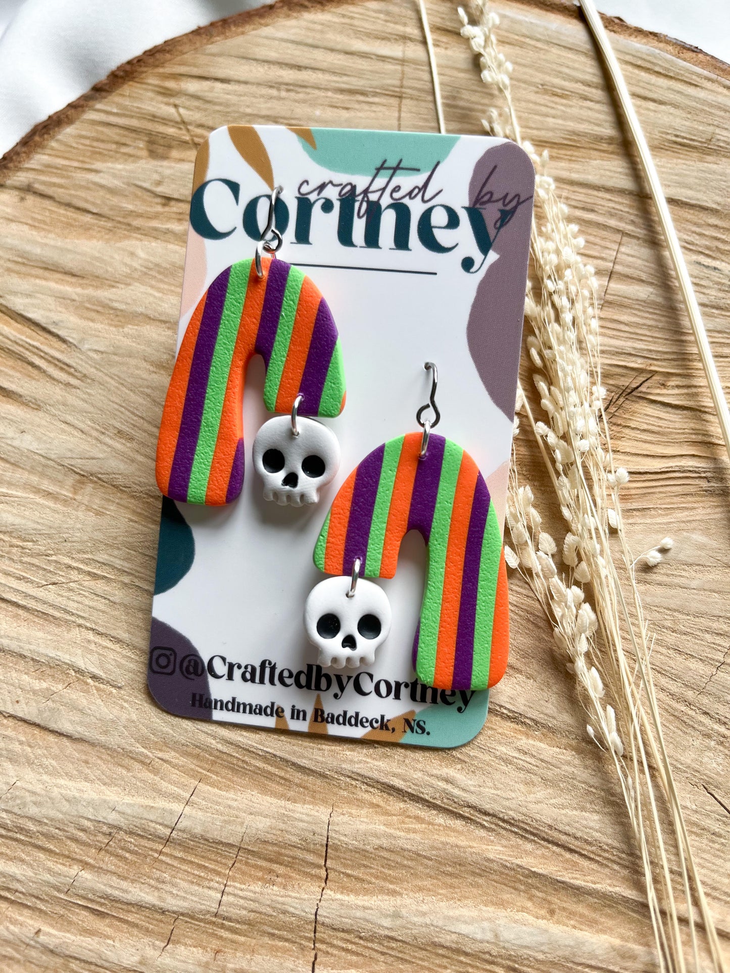 Striped Arch + Skull